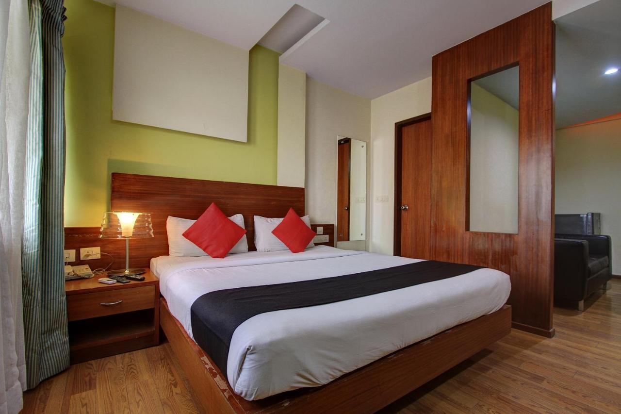 Capital O 80566 Hotel Mayank Bilaspur (Chhattisgarh) Exterior photo