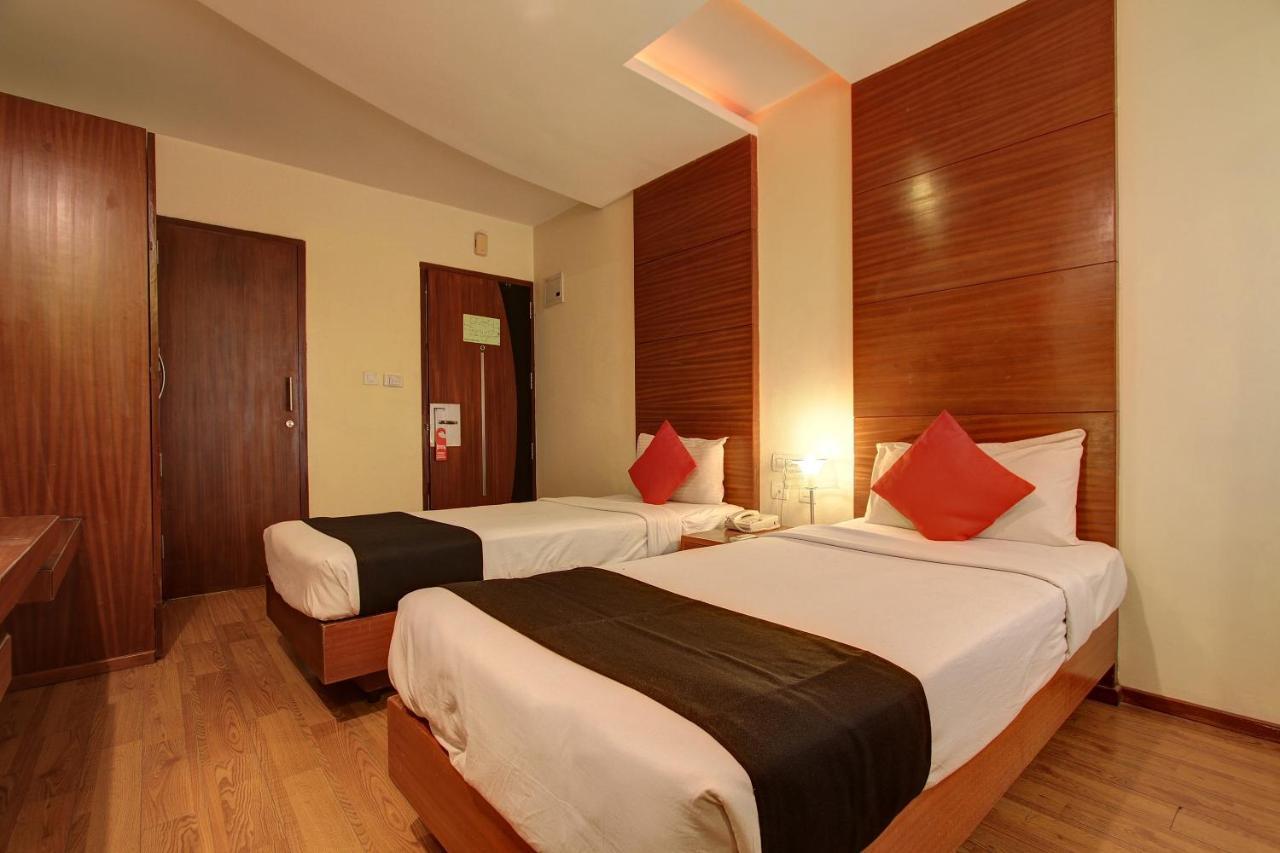 Capital O 80566 Hotel Mayank Bilaspur (Chhattisgarh) Exterior photo